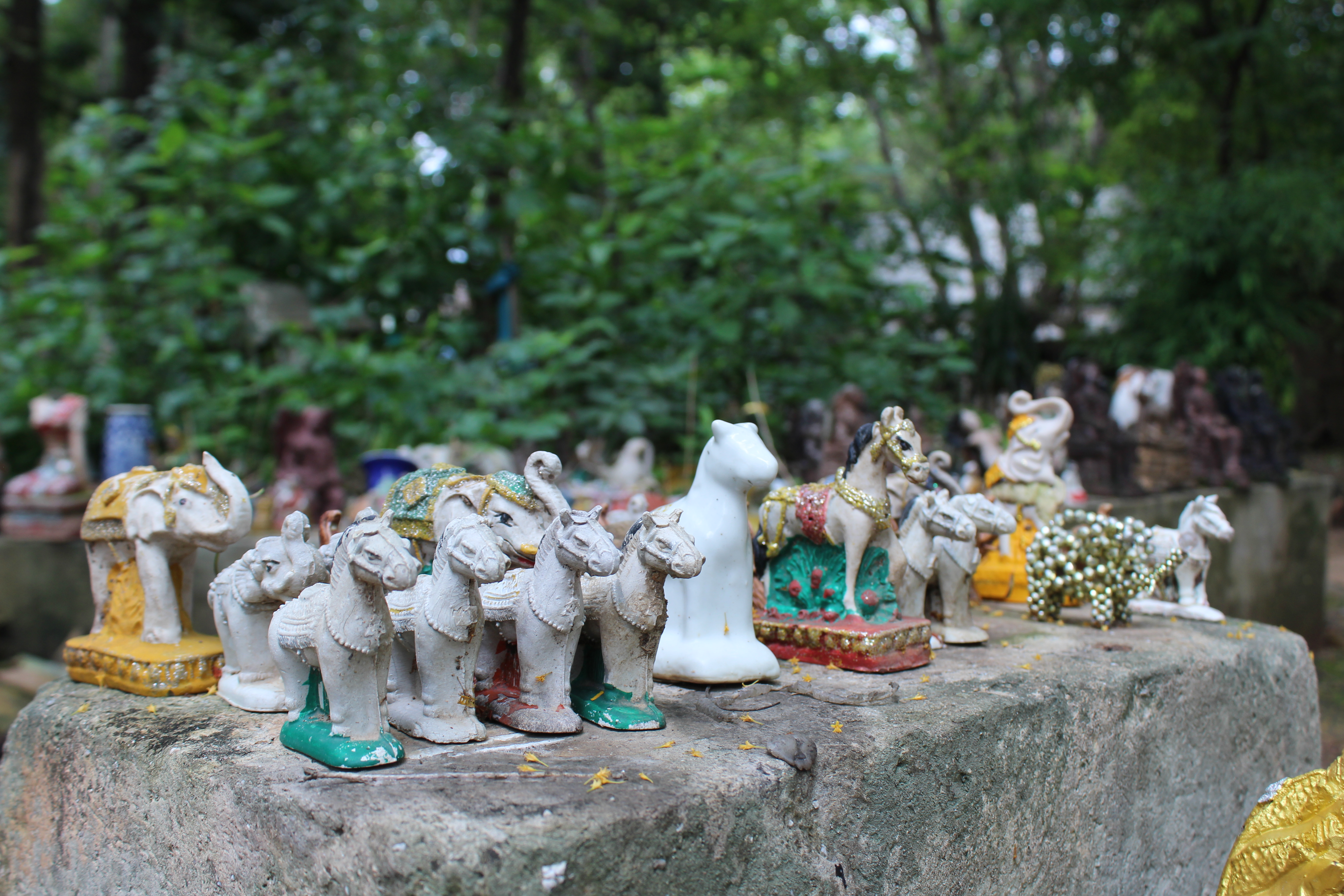 Figurines on the grounds of Wat Umong.