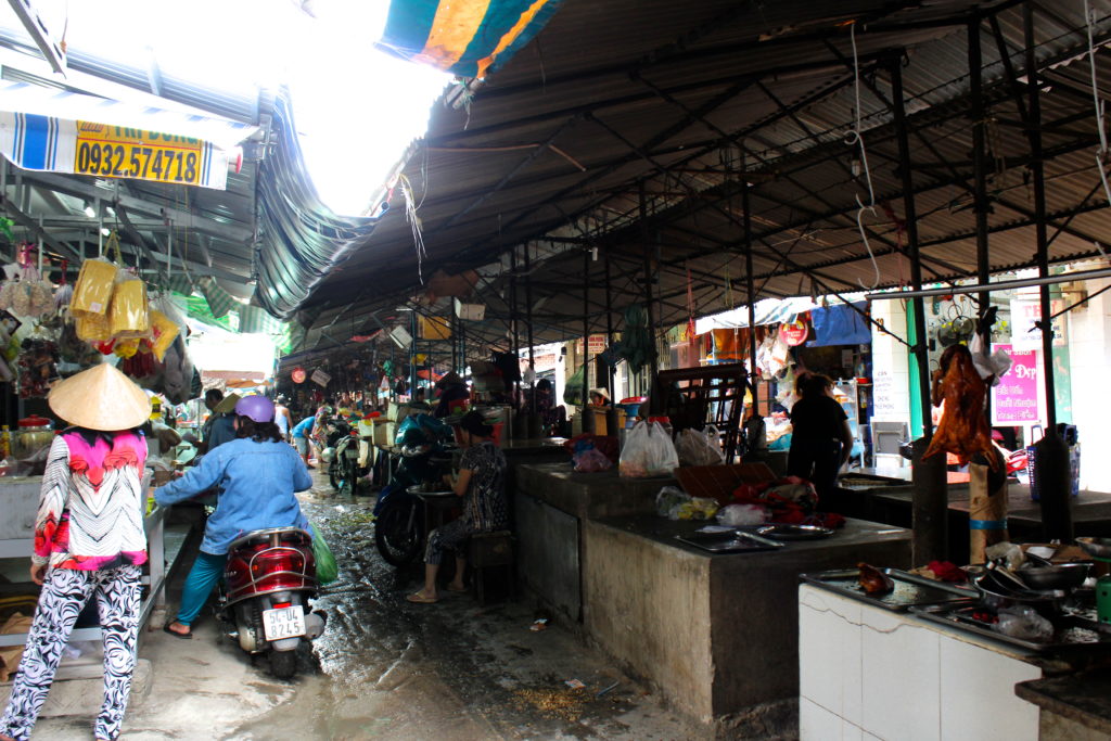A market I stumbled upon off of Nguyen Tri Phuong in District 10.