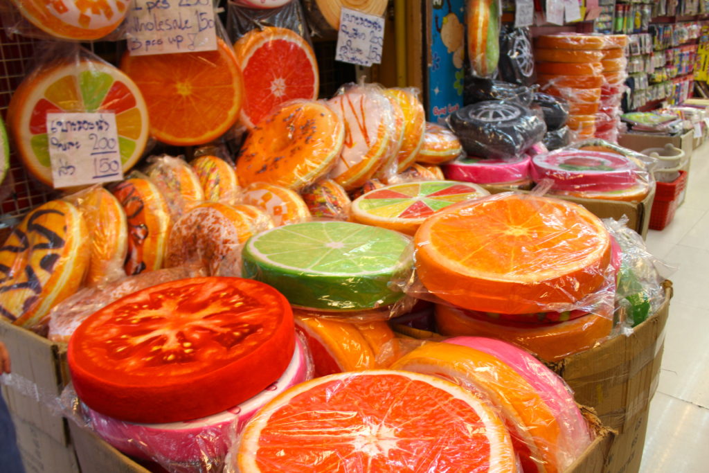 Need 10 orange slice pillows? Sempang Lane Market is for you! #wholesaleonly