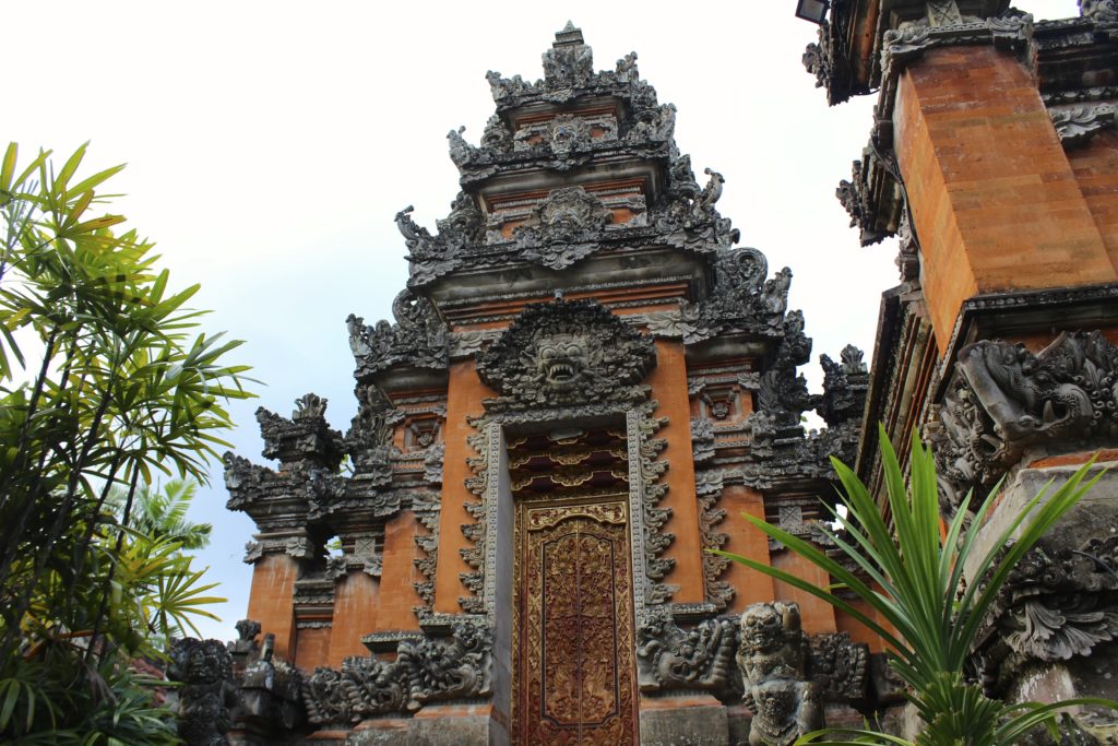 The ornate details of Pura Taman Kemuda Saraswati.
