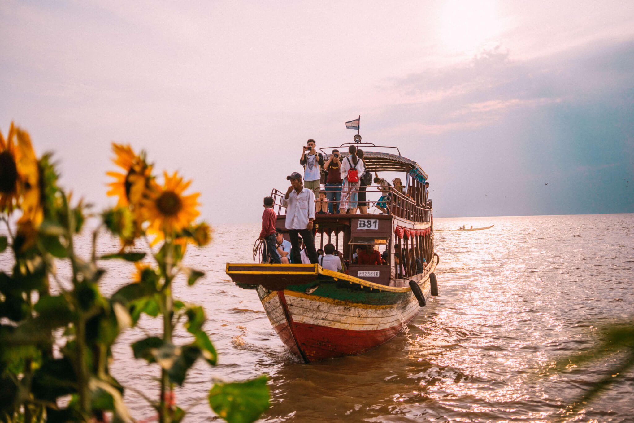 Floating Village of Chong Khneas, Chong Kneas, Floating Village, Siem Reap, Tonle Sap Lake, Cambodia, floating houses, house boat, southeast asia