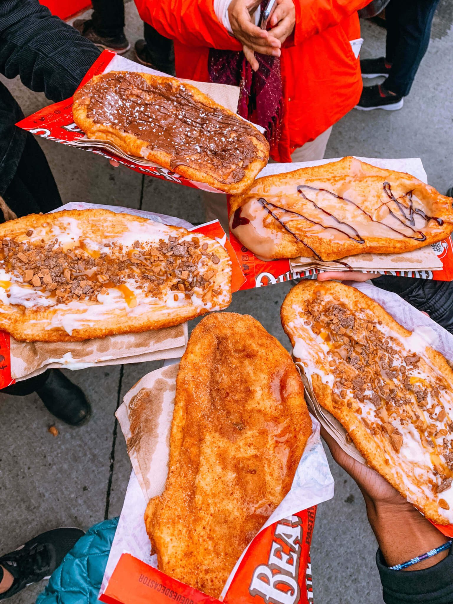 Québec Province Road Trip, Ottawa, Canada, beaver tail dessert, beaver tails, beaver tail ottawa