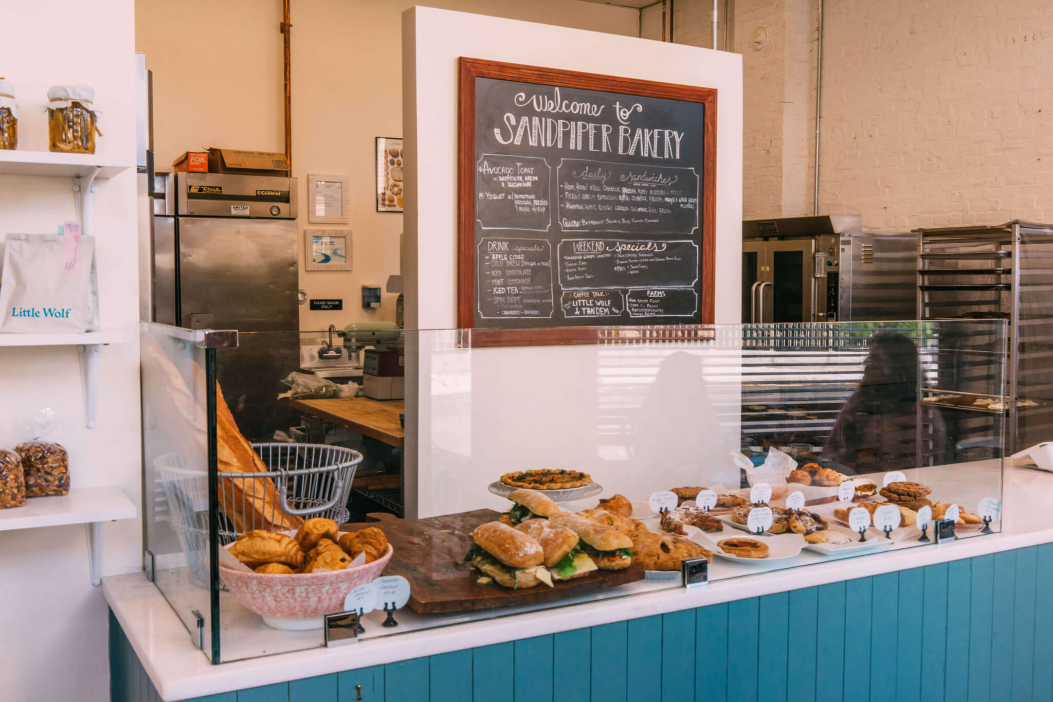 Gloucester weekend guide, gloucester, gloucester massachusetts, cape ann, new england, new england vacation, north shore, sandpiper bakery