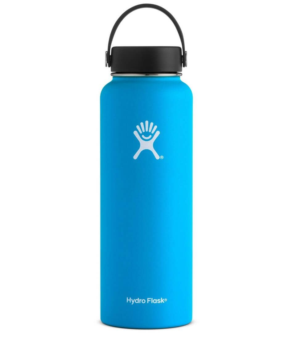 gifts for the female traveler, female traveler gift guide, female traveler gift ideas, best travel waterbottle, best travel water bottle, travel waterbottle, best insulated water bottl, hydroflask