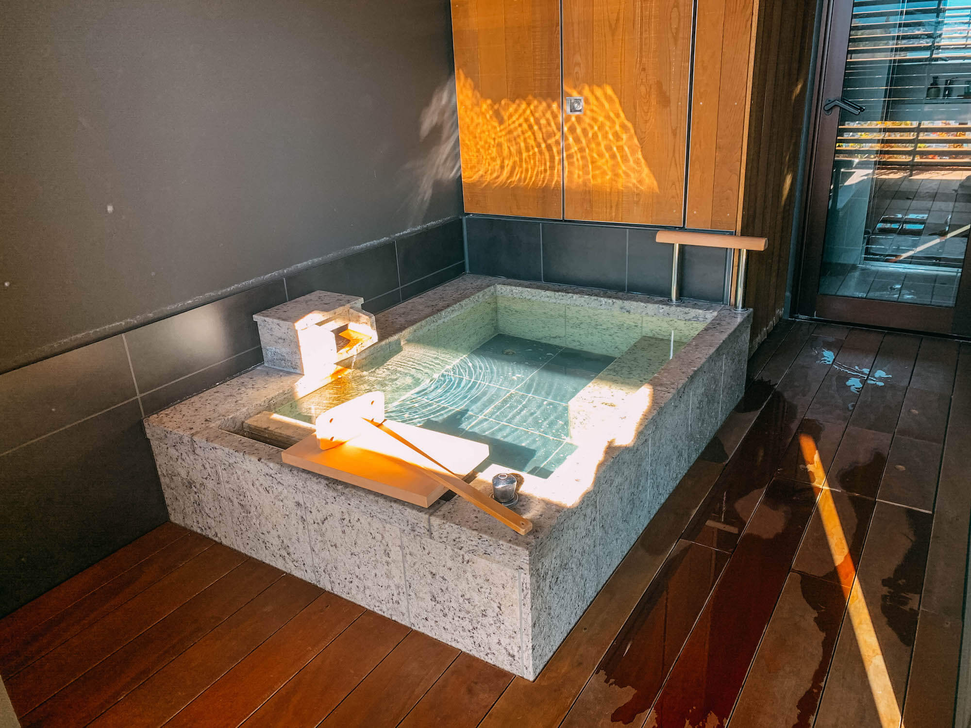 FUFU Kawaguchiko, Hotel With a View of Mt Fuji, Private Open-Air Onsen Mt Fuji, Wanderluluu