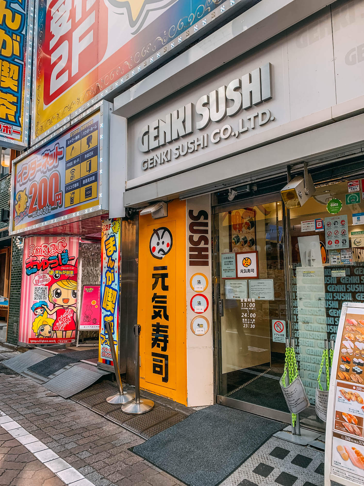 Fun Things To Do in Tokyo, Wanderluluu, Tokyo, Tokyo Japan, Genki Sushi, Futuristic Sushi Tokyo