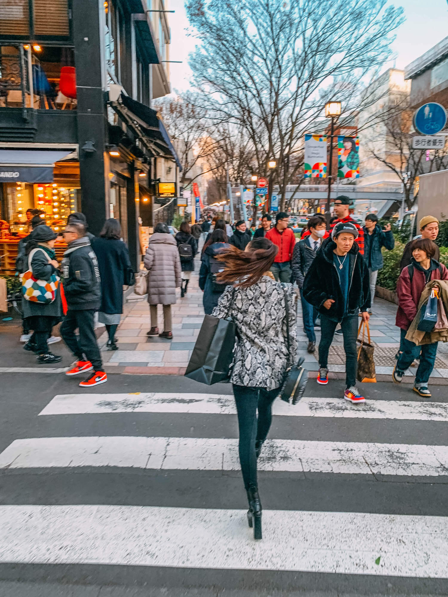 Fun Things To Do in Tokyo, Wanderluluu, Tokyo, Tokyo Japan, Mirrored Escalator Tokyu Plaza, Tokyu Plaza, Omotesando Street