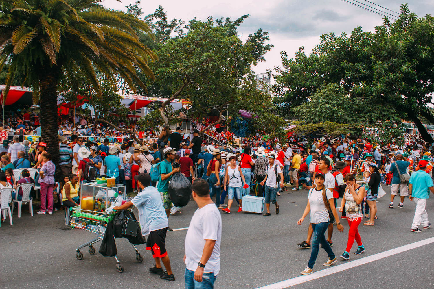 Feria de las flores medellin, Wanderluluu, Festival of flowers medellin, Medellin Colombia, Colombia flower festival, Colombia, Medellin, Best festivals in Colombia, when to visit Colombia