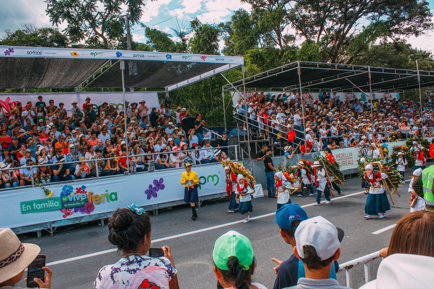 Feria de las flores medellin, Wanderluluu, Festival of flowers medellin, Medellin Colombia, Colombia flower festival, Colombia, Medellin, Best festivals in Colombia, when to visit Colombia