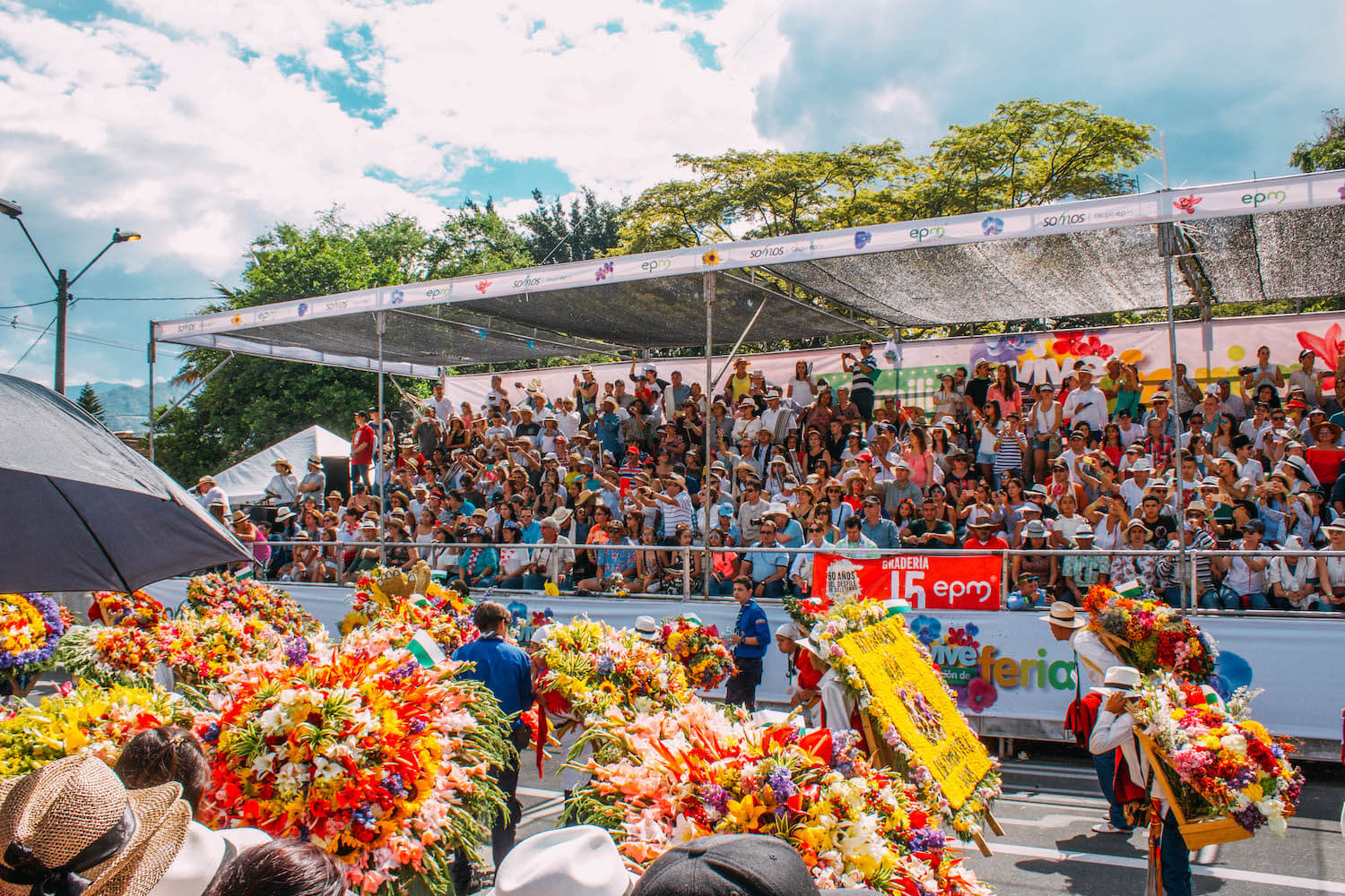 Feria de las flores medellin, Wanderluluu, Festival of flowers medellin, Medellin Colombia, Colombia flower festival, Colombia, Medellin, Best festivals in Colombia, when to visit Colombia
