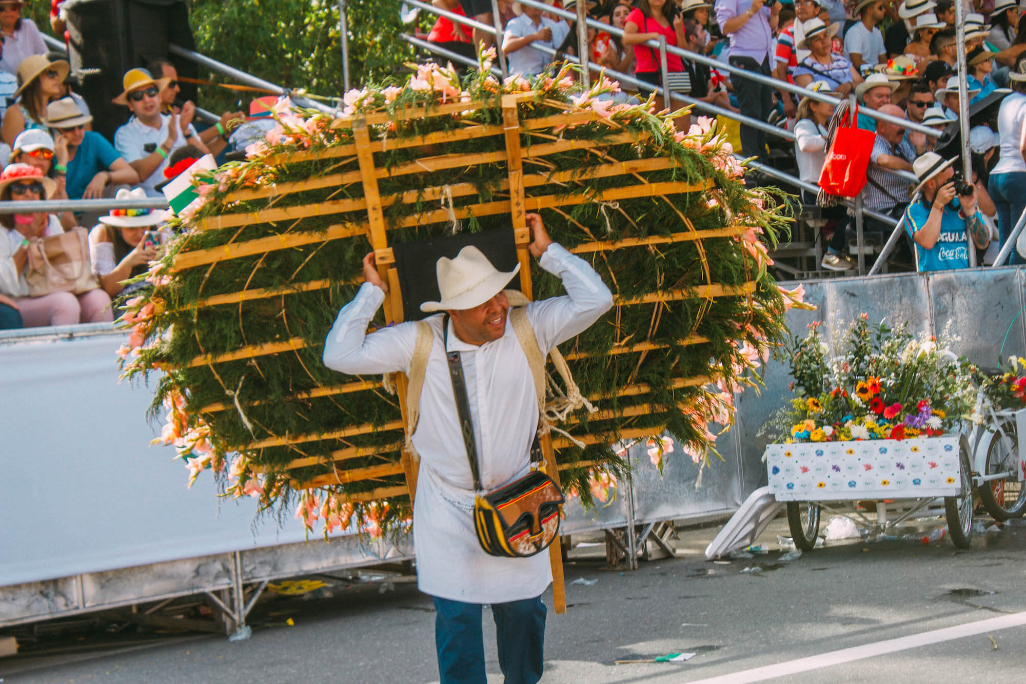 Feria de las flores medellin, Wanderluluu, Festival of flowers medellin, Medellin Colombia, Colombia flower festival, Colombia, Medellin, Best festivals in Colombia, when to visit Colombia