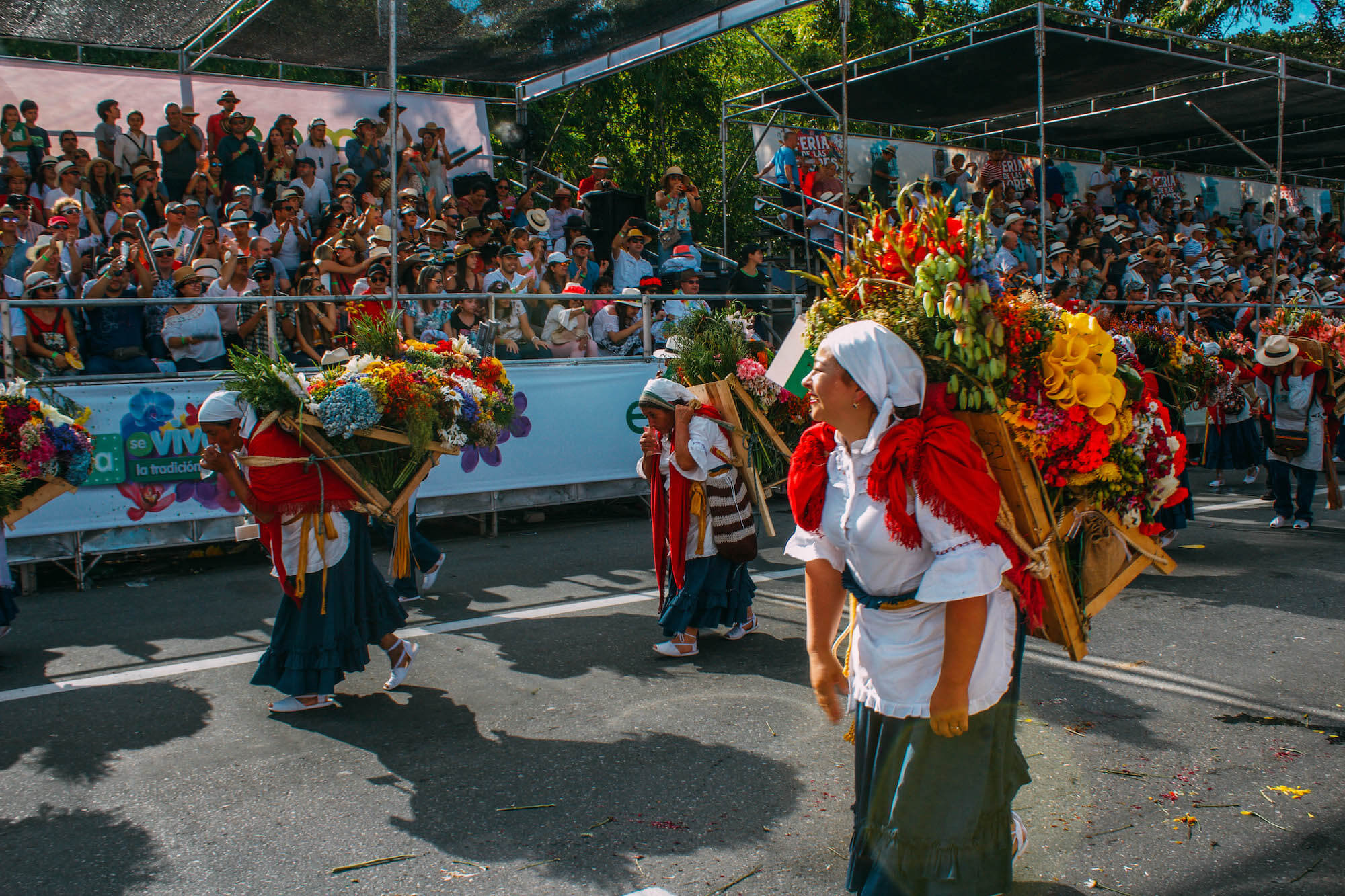 Feria de las flores medellin, Wanderluluu, Festival of flowers medellin, Medellin Colombia, Colombia flower festival, Colombia, Medellin, Best festivals in Colombia, when to visit Colombia
