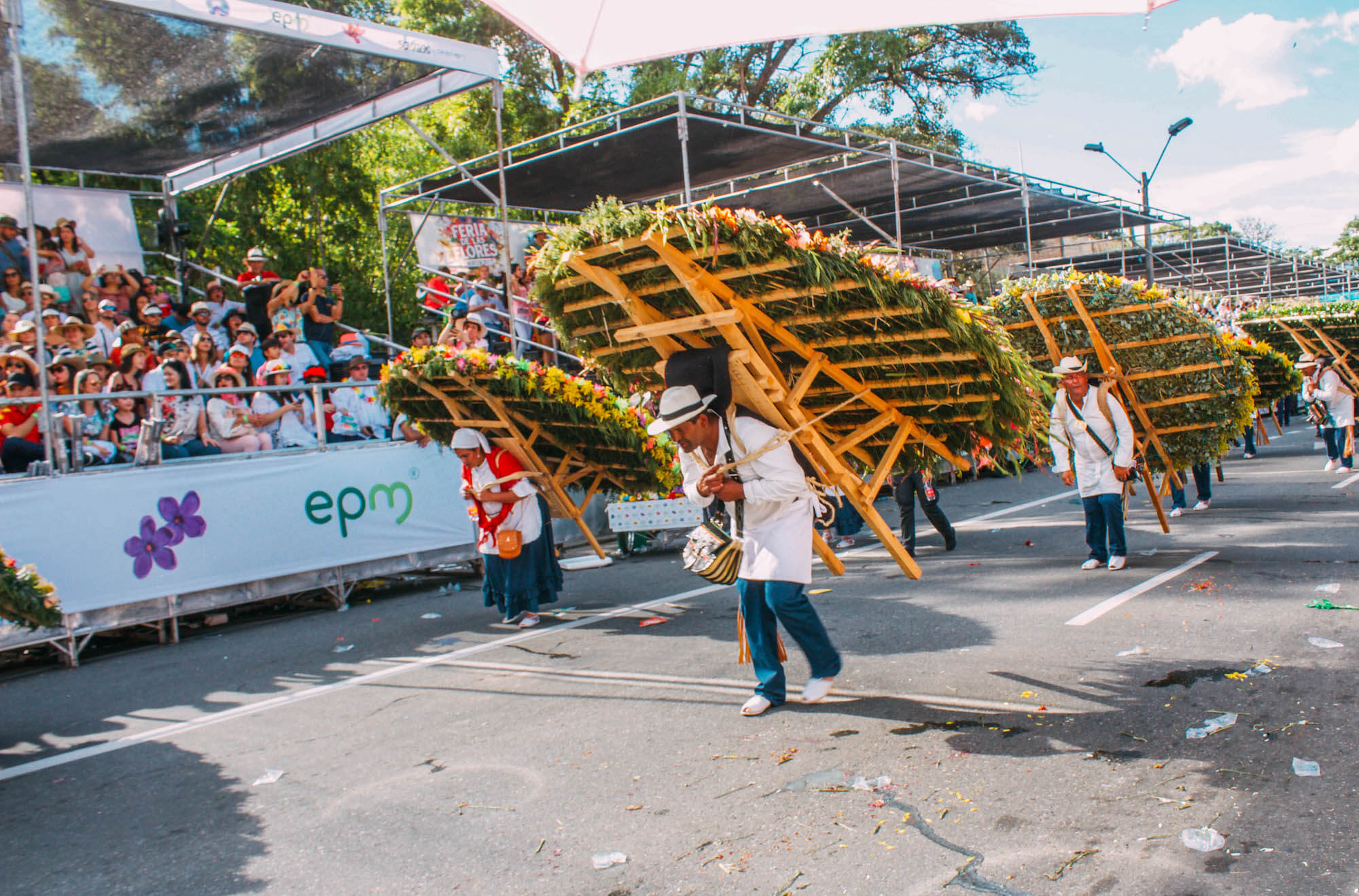 Feria de las flores medellin, Wanderluluu, Festival of flowers medellin, Medellin Colombia, Colombia flower festival, Colombia, Medellin, Best festivals in Colombia, when to visit Colombia