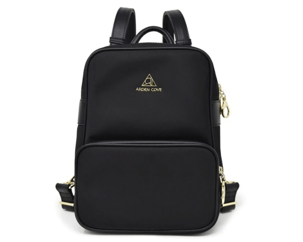 gifts for female travelers, anti-theft travel accessories for female travelers, wanderluluu, Arden Cove anti-theft carmen backpack