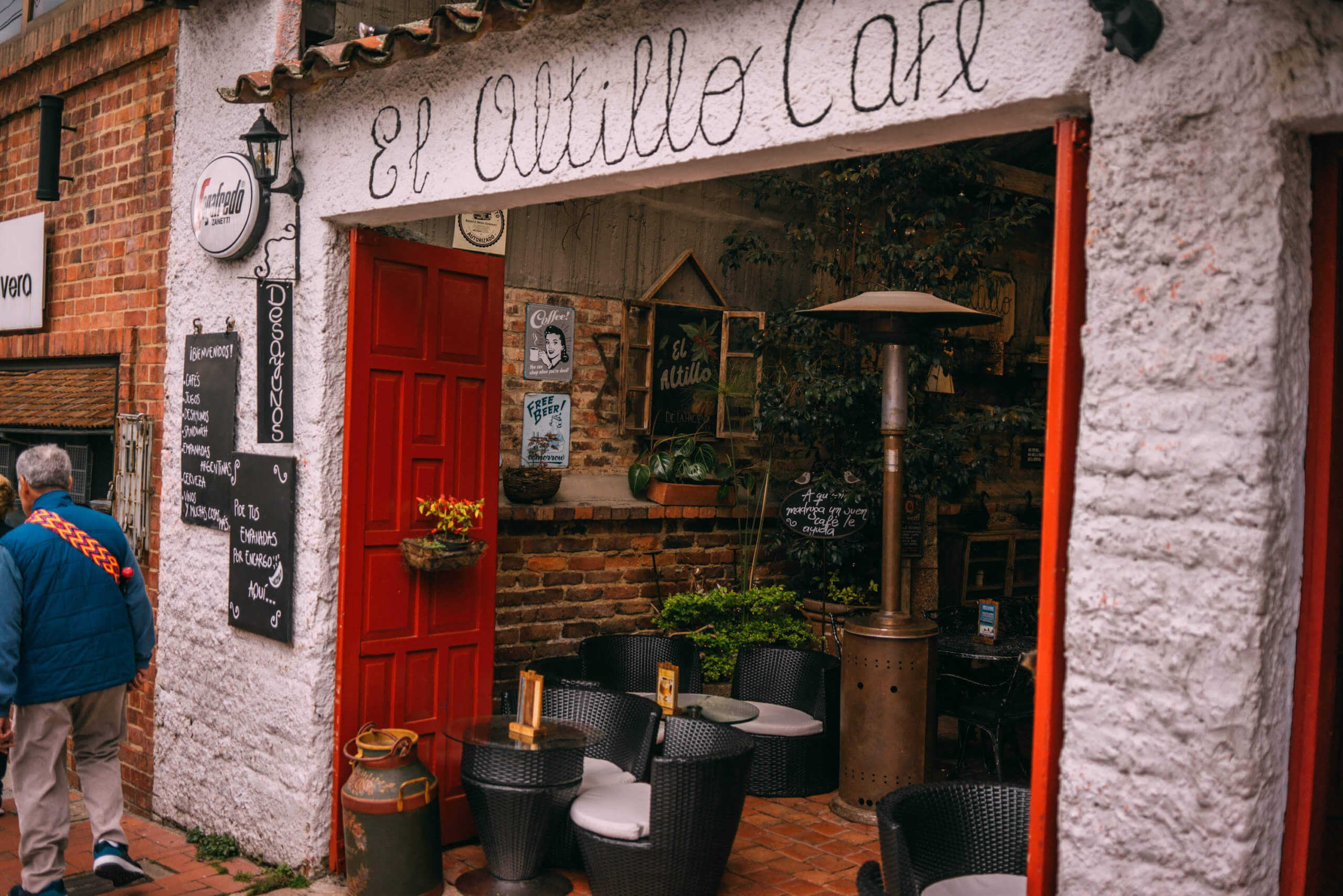 best cafes in Bogota colombia, cool cafes in Bogota, el Altillo cafe, wanderluluu