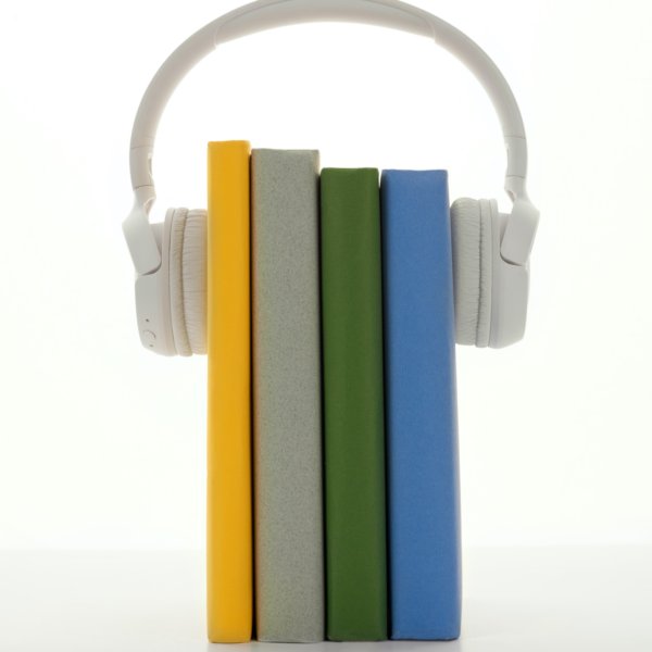 Audible FREE 30-day trial, 5 Reasons Why an Audible Subscription is worth it for Travelers, FREE audible subscription